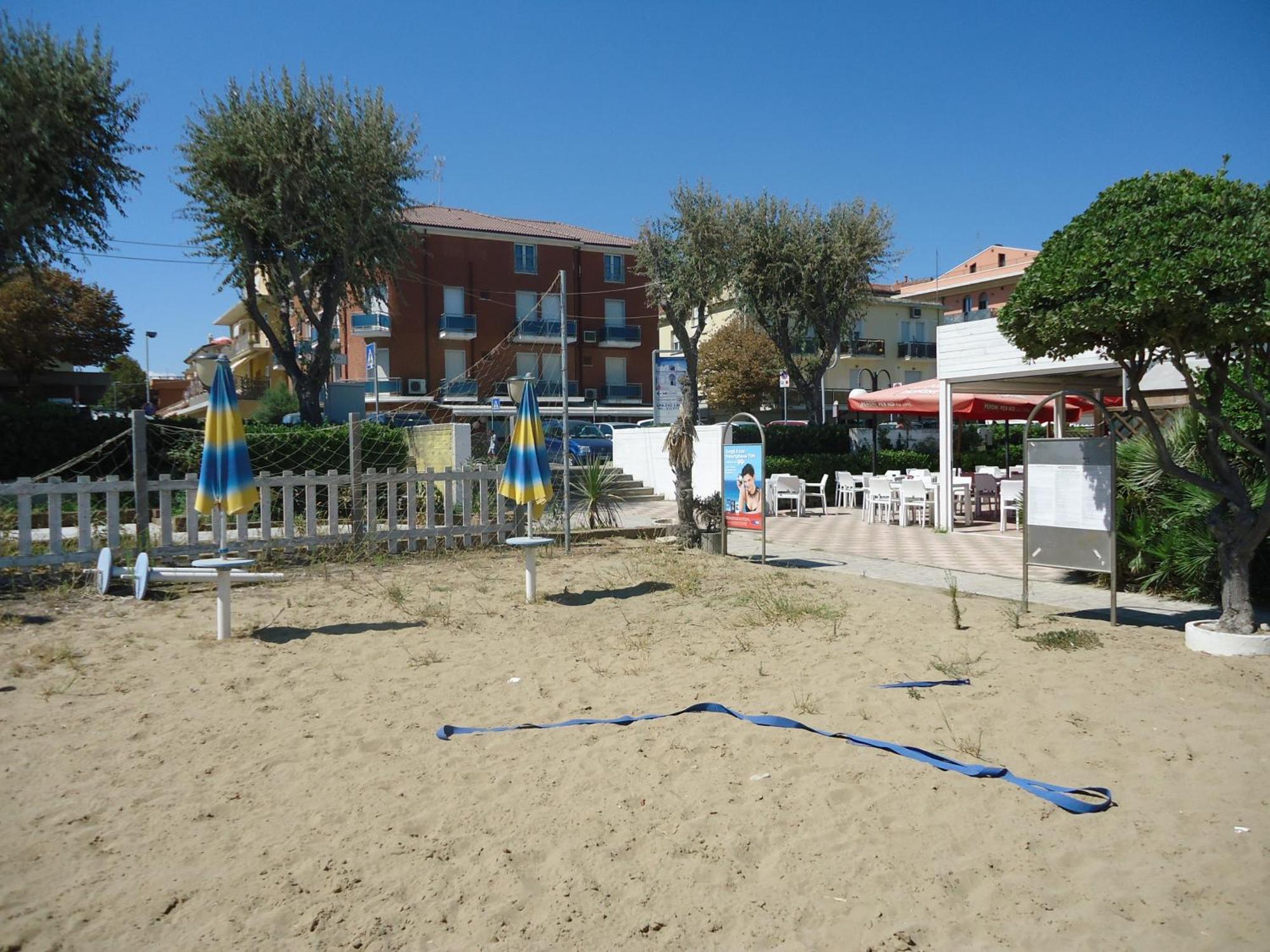 Hotel L&V Rimini Exterior photo